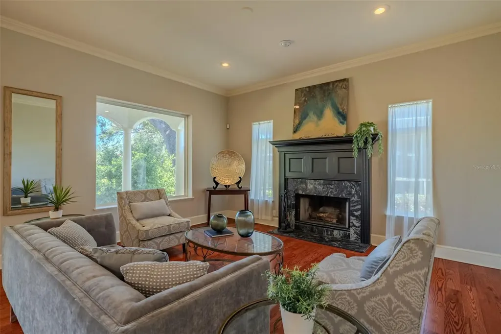 4605 W Vasconia Street Tampa FL 33629