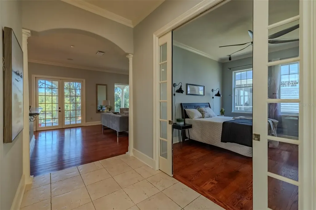 4605 W Vasconia Street Tampa FL 33629