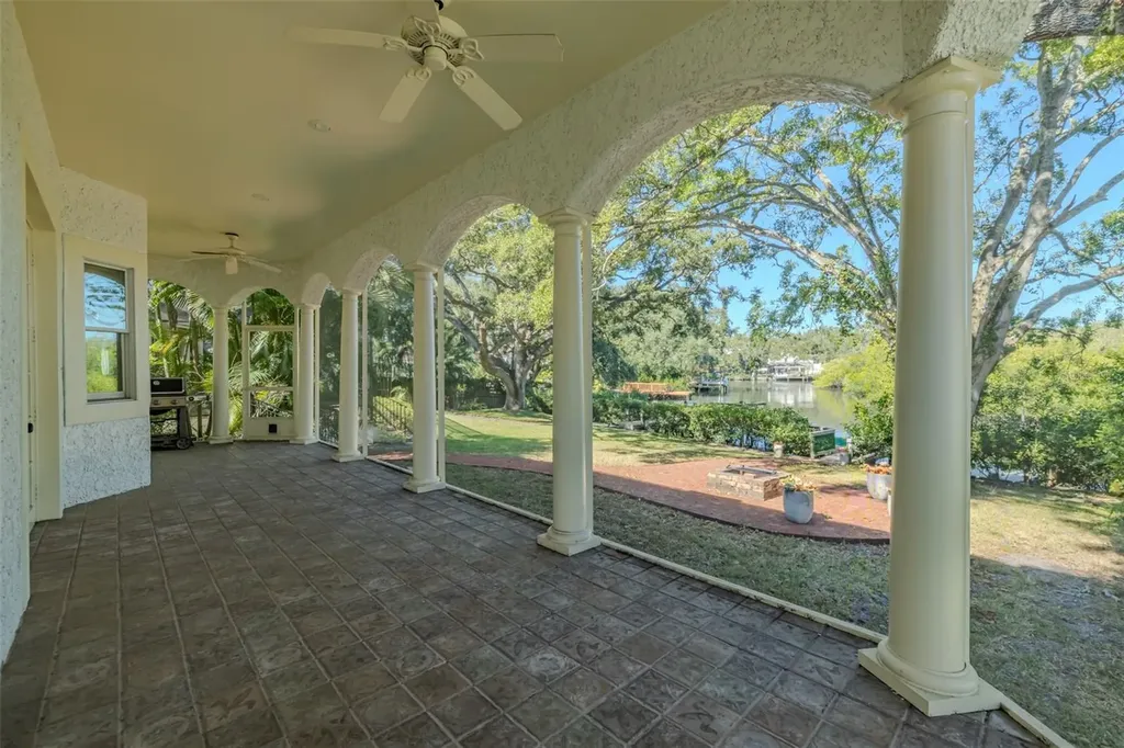 4605 W Vasconia Street Tampa FL 33629
