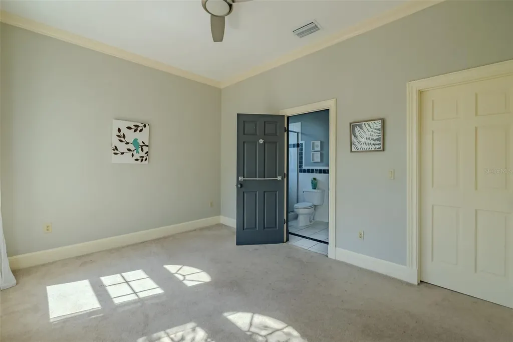 4605 W Vasconia Street Tampa FL 33629