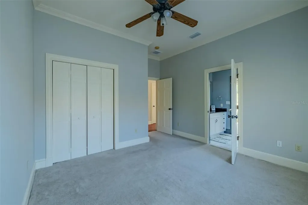 4605 W Vasconia Street Tampa FL 33629