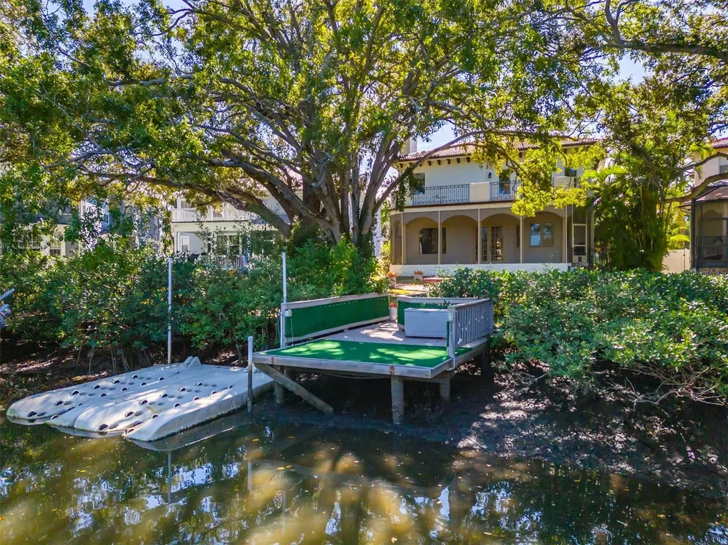 4605 W Vasconia Street Tampa FL 33629