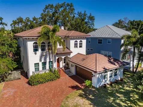 4605 W Vasconia Street Tampa FL 33629