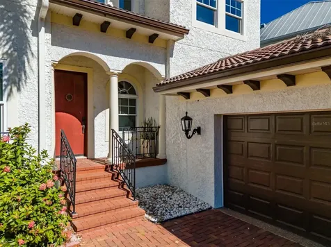4605 W Vasconia Street Tampa FL 33629