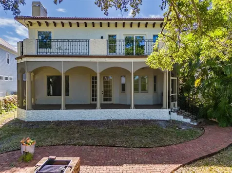 4605 W Vasconia Street Tampa FL 33629