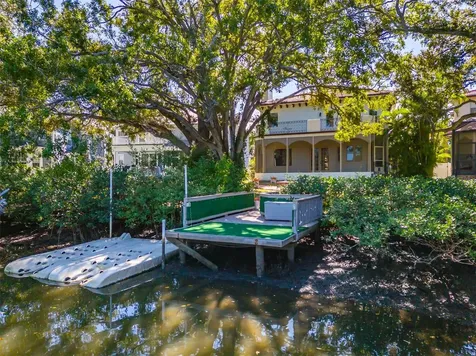 4605 W Vasconia Street Tampa FL 33629