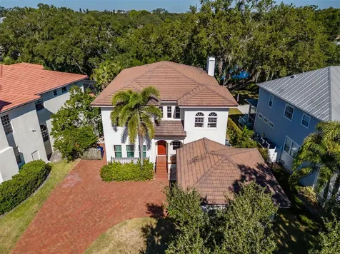 4605 W Vasconia Street Tampa FL 33629