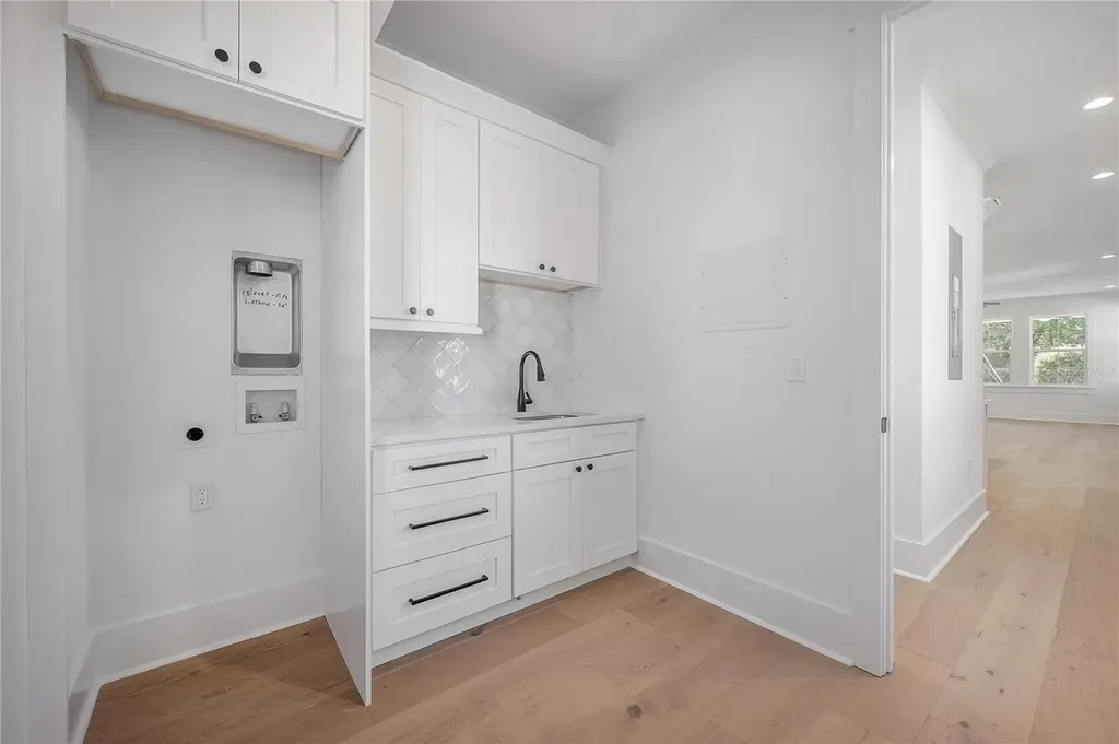 802 E Wilder Avenue Tampa FL 33603