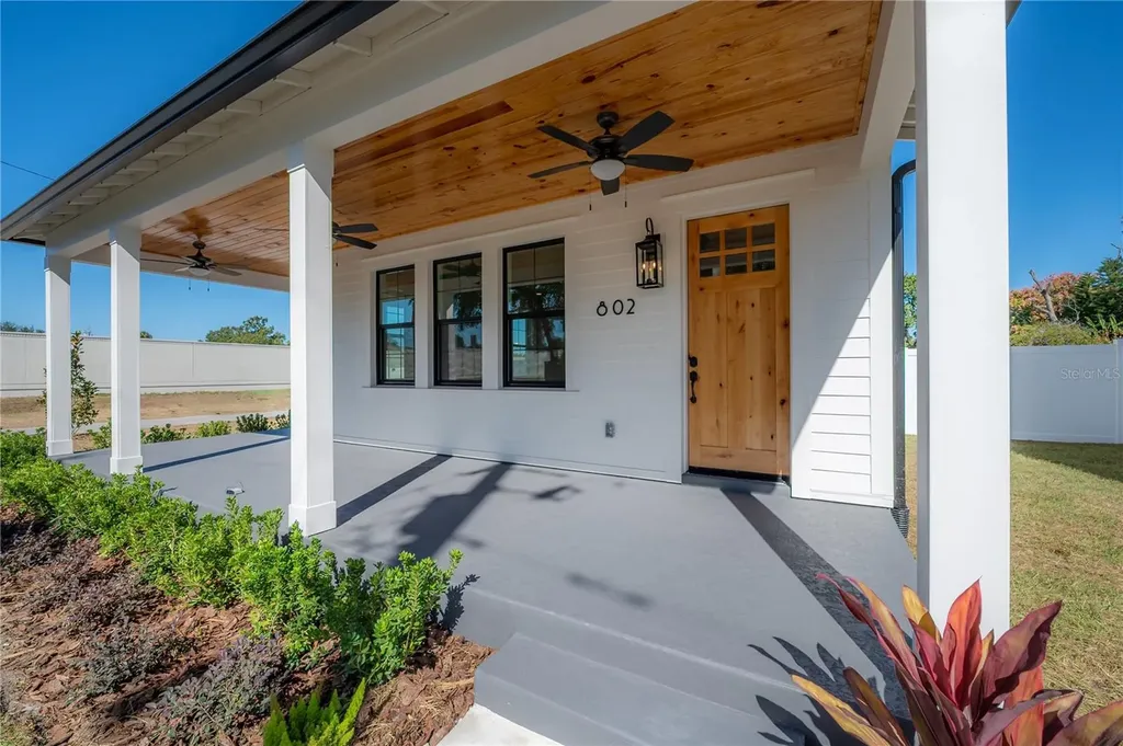 802 E Wilder Avenue Tampa FL 33603