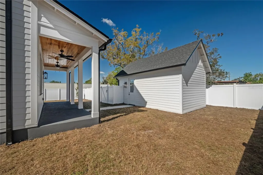 802 E Wilder Avenue Tampa FL 33603