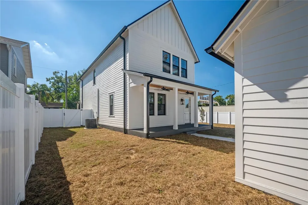 802 E Wilder Avenue Tampa FL 33603