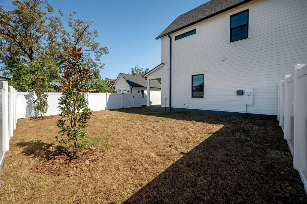 802 E Wilder Avenue Tampa FL 33603