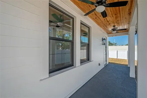 802 E Wilder Avenue Tampa FL 33603