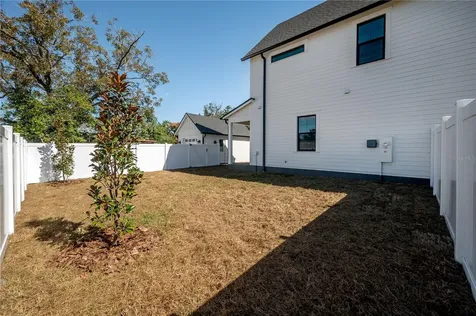 802 E Wilder Avenue Tampa FL 33603