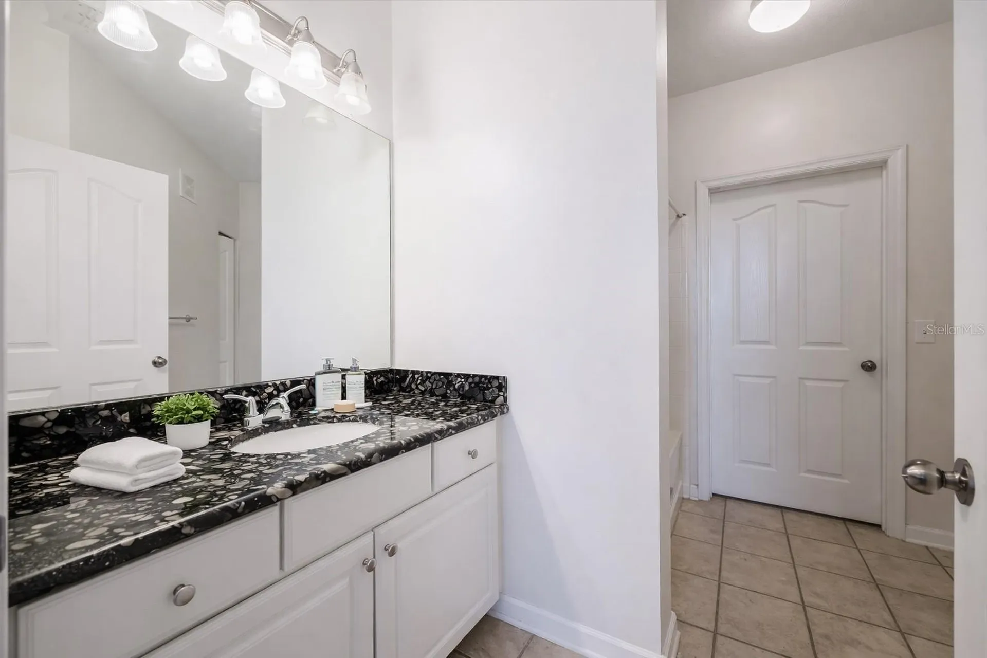 12849 Madison Pointe Circle Orlando FL 32821