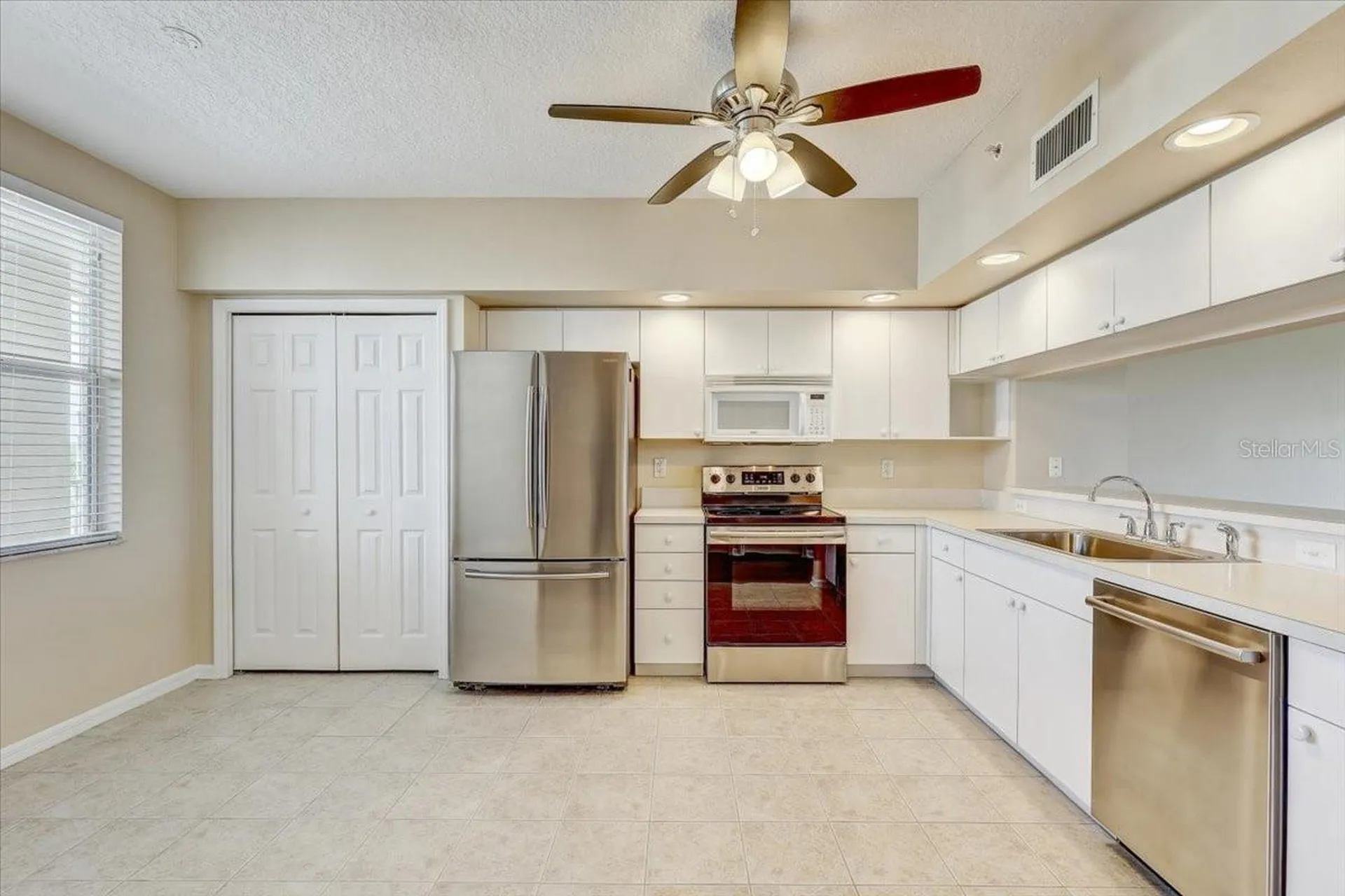 1200 Country Club Drive Largo FL 33771