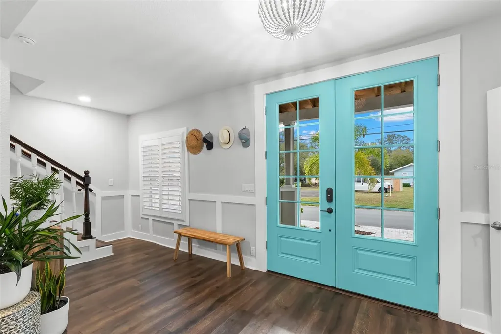 623 1st Avenue N Safety Harbor FL 34695