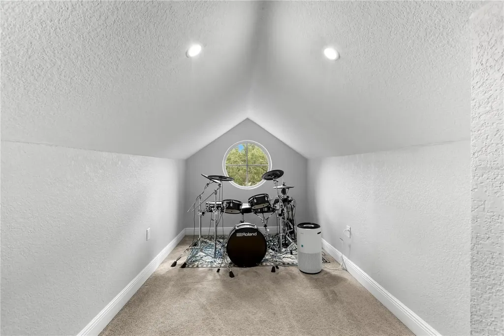 623 1st Avenue N Safety Harbor FL 34695