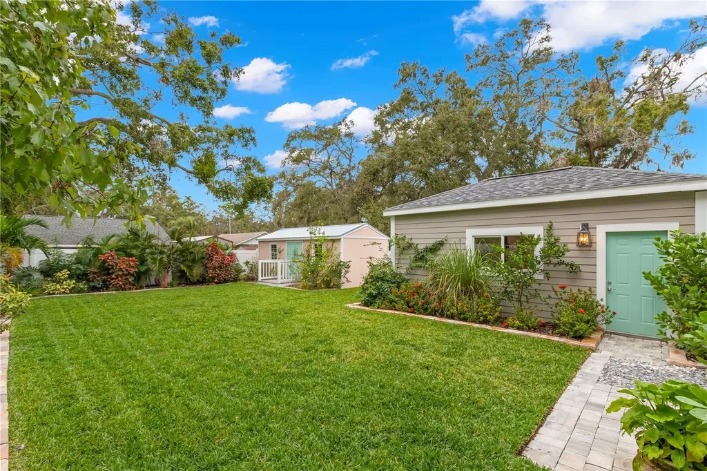 623 1st Avenue N Safety Harbor FL 34695