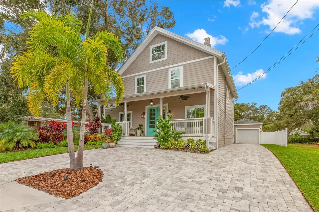 623 1st Avenue N Safety Harbor FL 34695