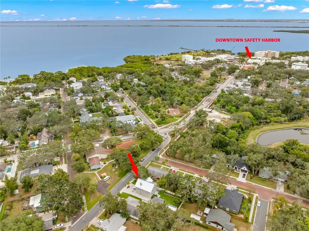 623 1st Avenue N Safety Harbor FL 34695
