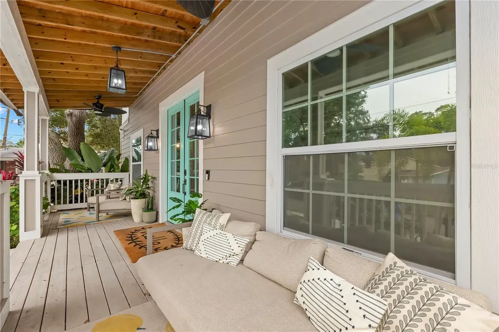 623 1st Avenue N Safety Harbor FL 34695