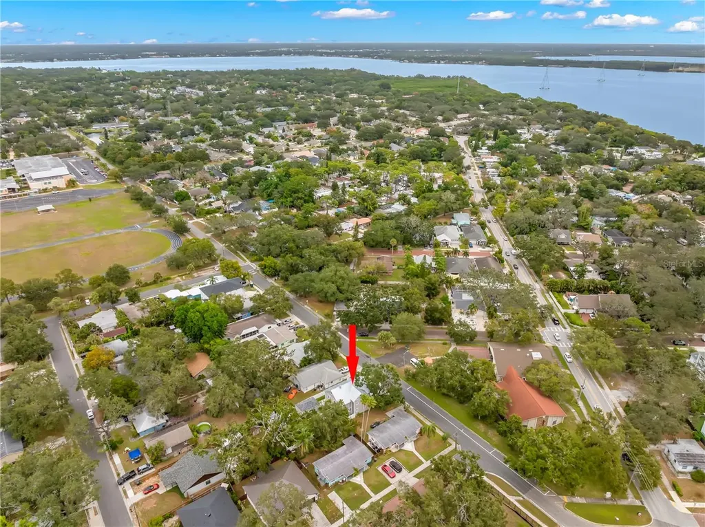 623 1st Avenue N Safety Harbor FL 34695