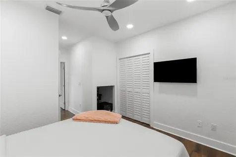 623 1st Avenue N Safety Harbor FL 34695