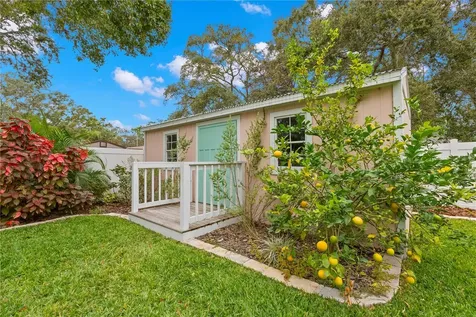 623 1st Avenue N Safety Harbor FL 34695