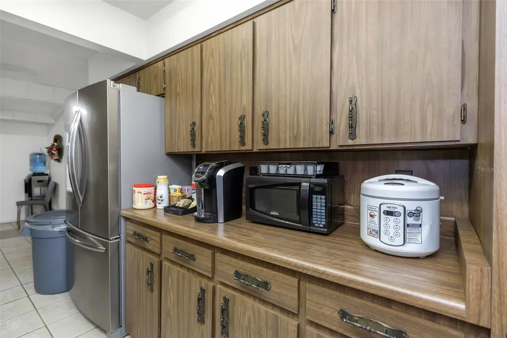 17515 Lakeshore Road Lutz FL 33558