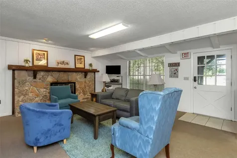 17515 Lakeshore Road Lutz FL 33558