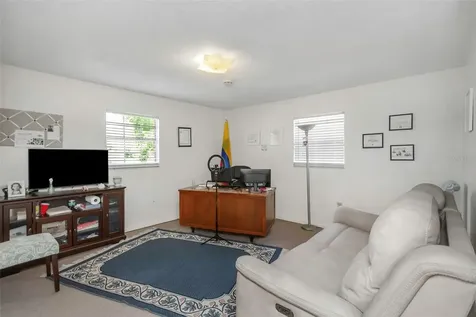 17515 Lakeshore Road Lutz FL 33558
