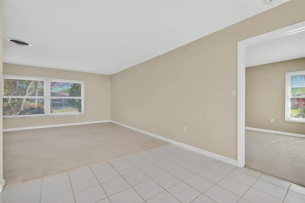 4300 50th Place S St Petersburg FL 33711