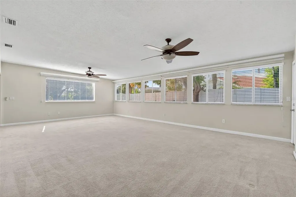 4300 50th Place S St Petersburg FL 33711