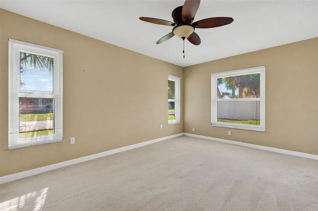 4300 50th Place S St Petersburg FL 33711