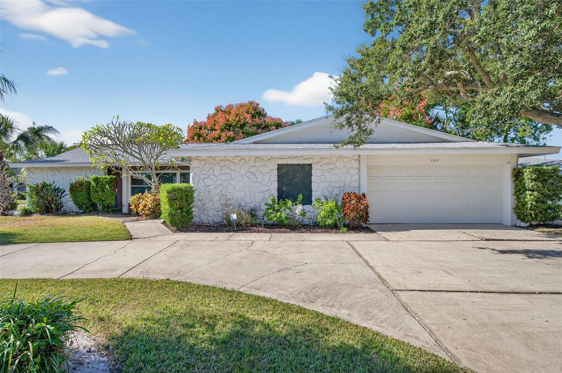 4300 50th Place S St Petersburg FL 33711
