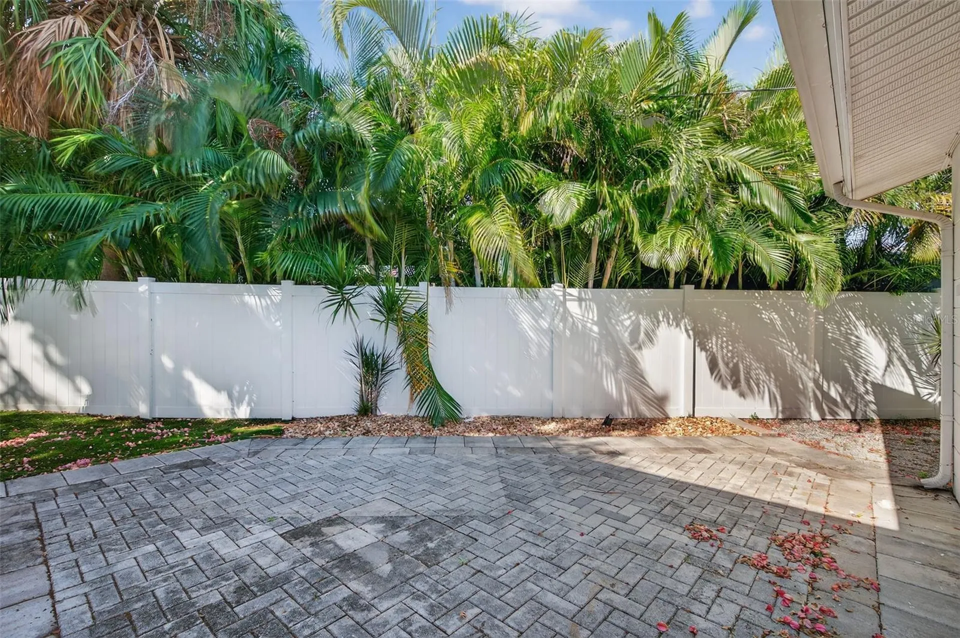 4300 50th Place S St Petersburg FL 33711