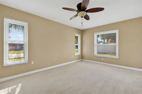 4300 50th Place S St Petersburg FL 33711