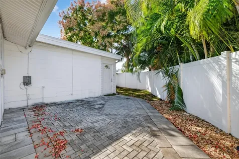 4300 50th Place S St Petersburg FL 33711