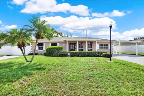 7908 N Woodlynne Avenue Tampa FL 33614