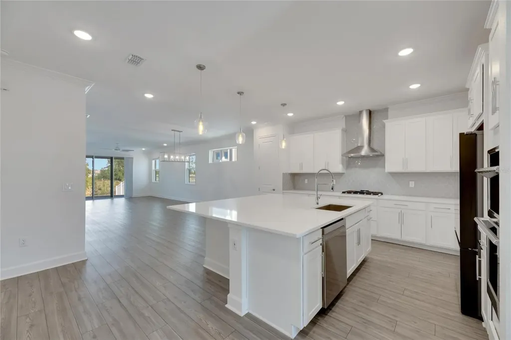 923 Signet Drive Apollo Beach FL 33572