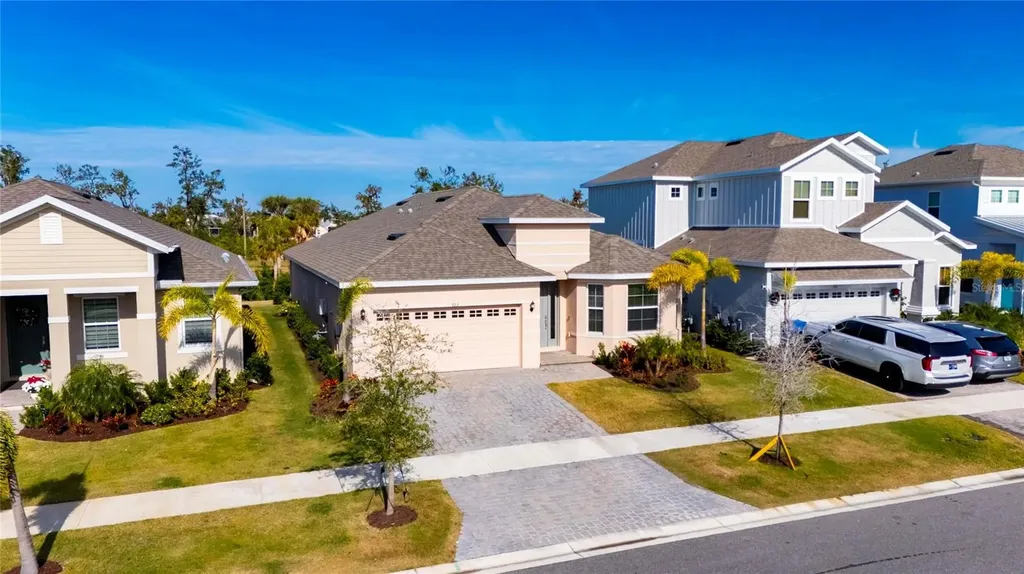 923 Signet Drive Apollo Beach FL 33572