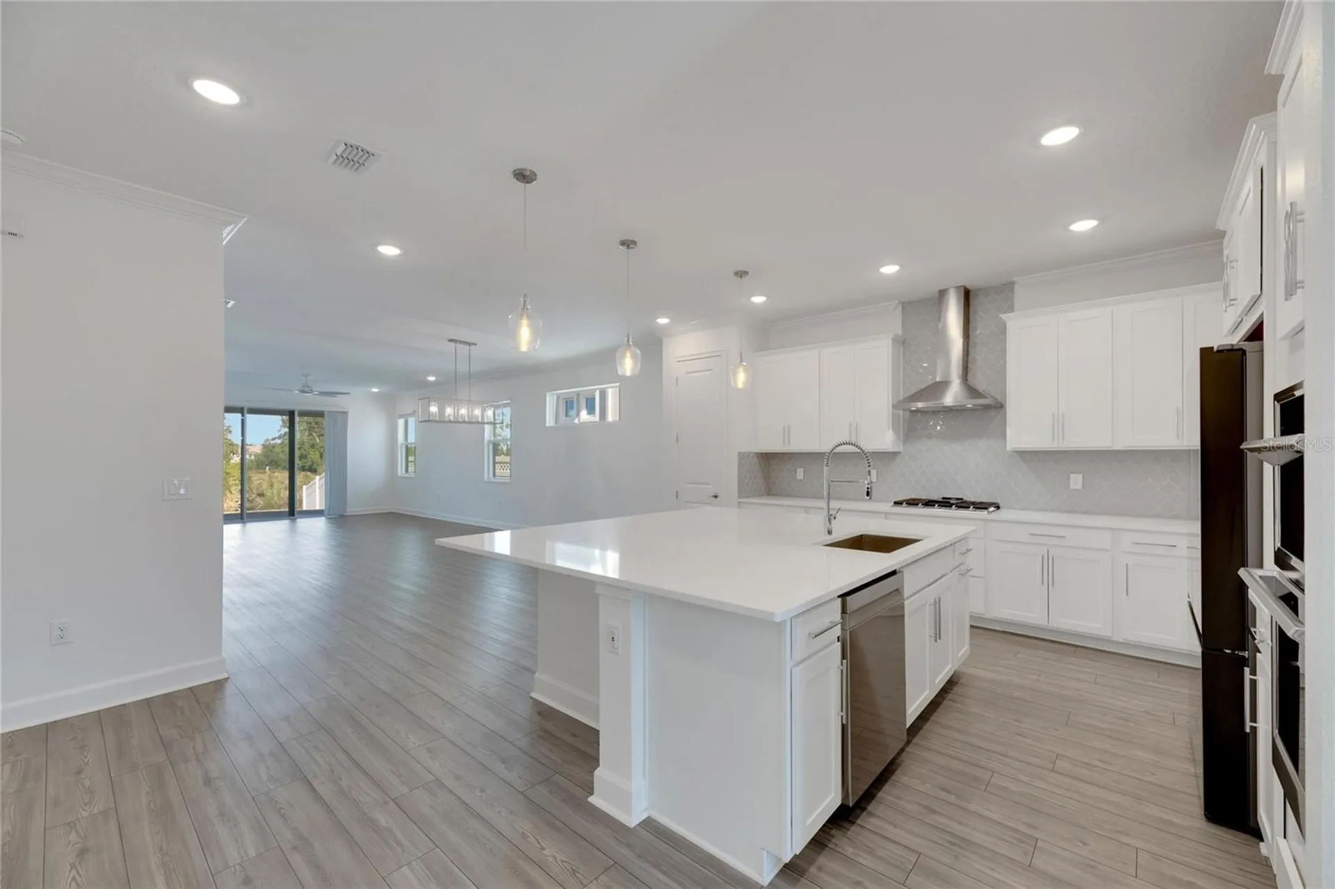 923 Signet Drive Apollo Beach FL 33572