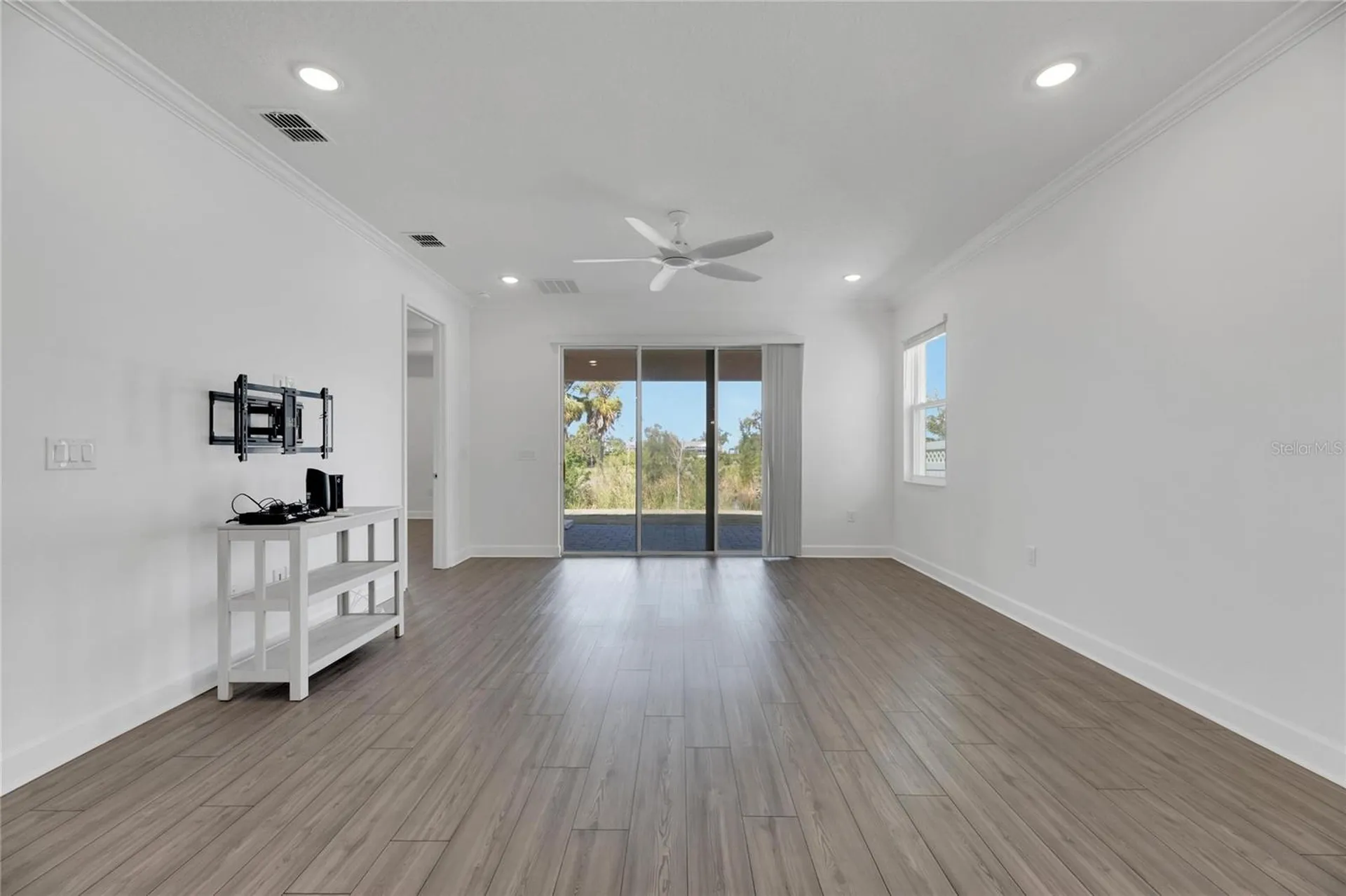 923 Signet Drive Apollo Beach FL 33572