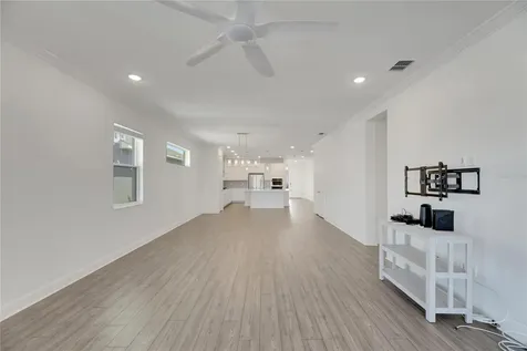 923 Signet Drive Apollo Beach FL 33572