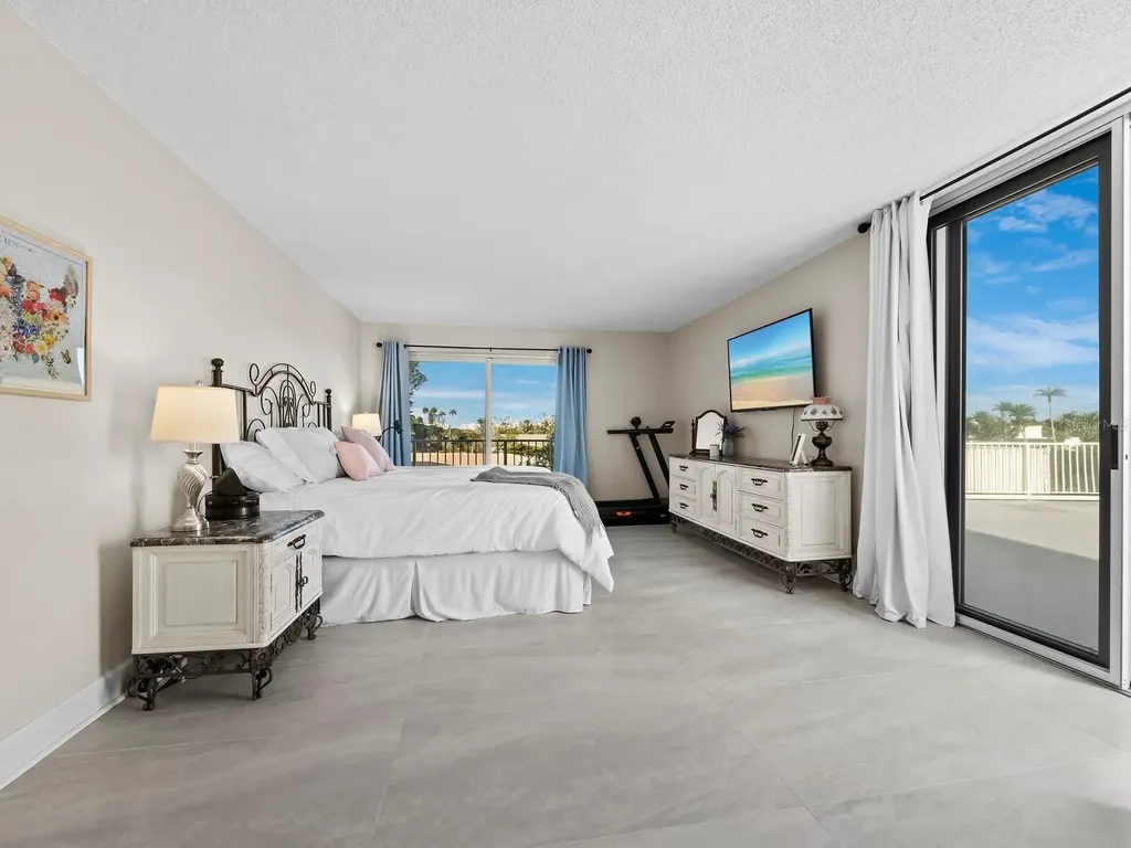 2301 Gulf Of Mexico Drive Longboat Key FL 34228