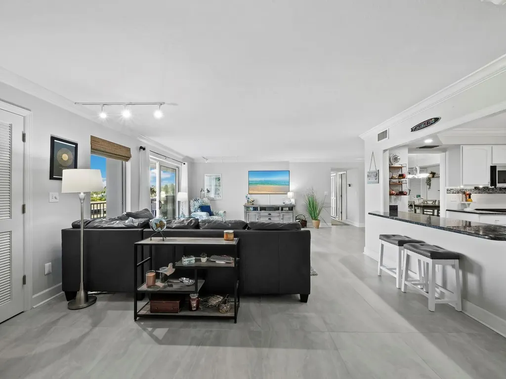 2301 Gulf Of Mexico Drive Longboat Key FL 34228