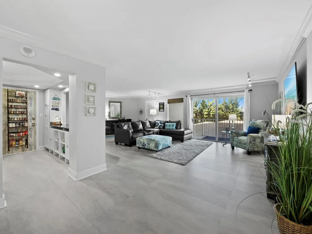 2301 Gulf Of Mexico Drive Longboat Key FL 34228