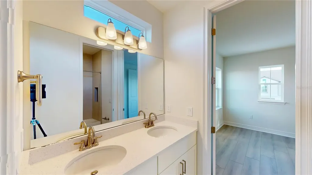 10173 Gobat Alley Orlando FL 32827