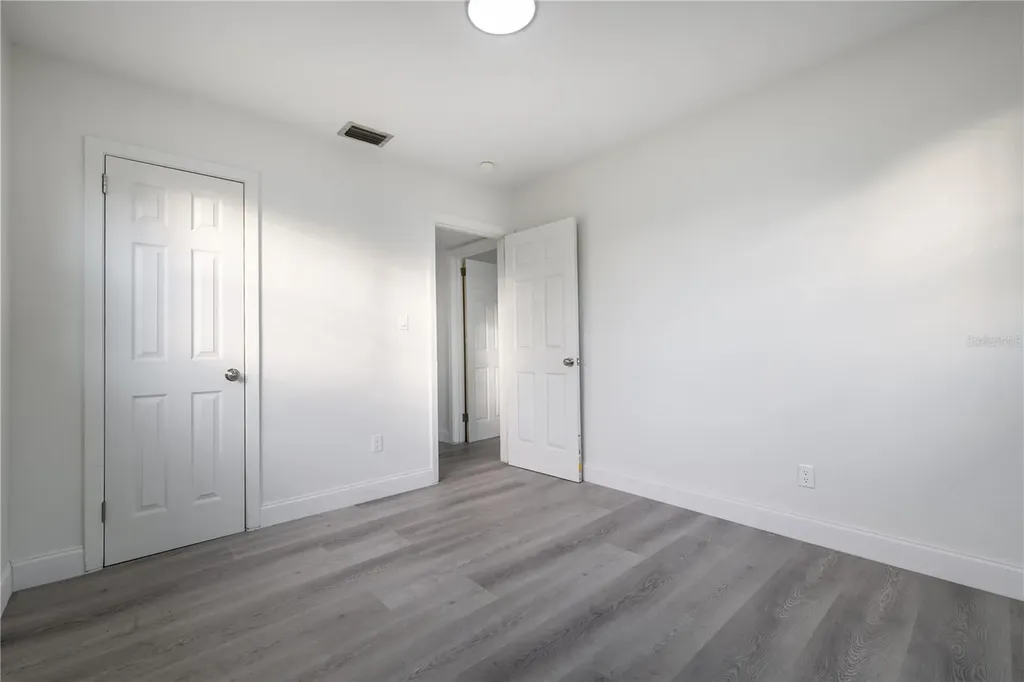 409 S Alder Avenue Orlando FL 32807